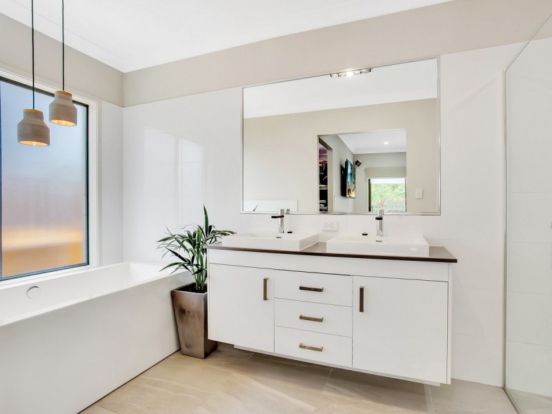 31 Kirkwood Place, Reedy Creek QLD 4227