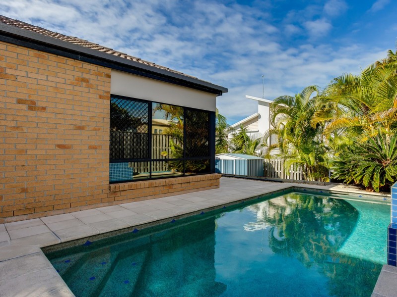 65 Azzurra Drive, Varsity Lakes QLD 4227