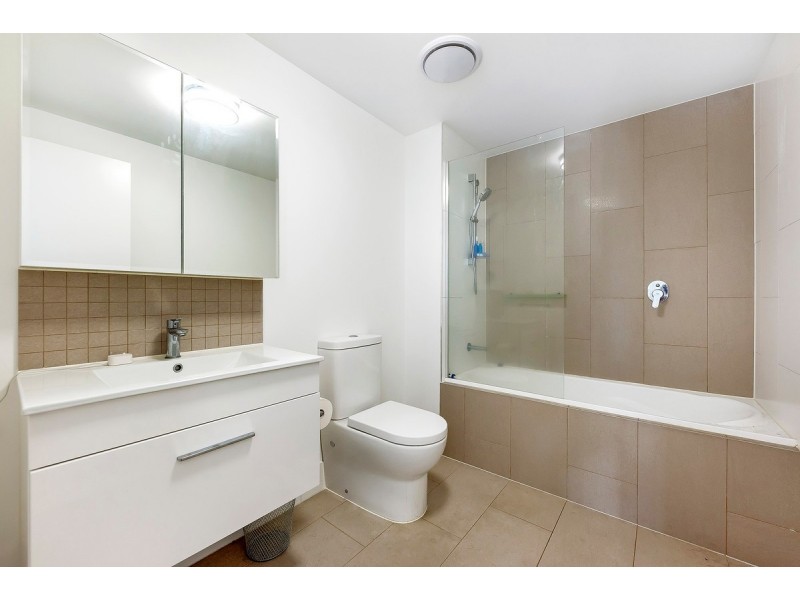 1303/65 Varsity Parade, Varsity Lakes QLD 4227