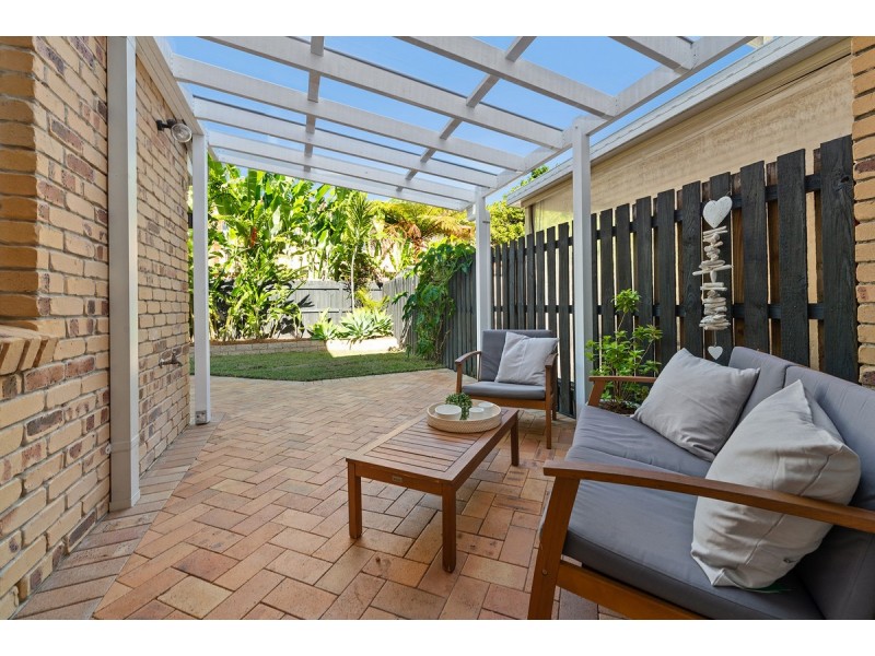 2/258 Christine Avenue, Varsity Lakes QLD 4227