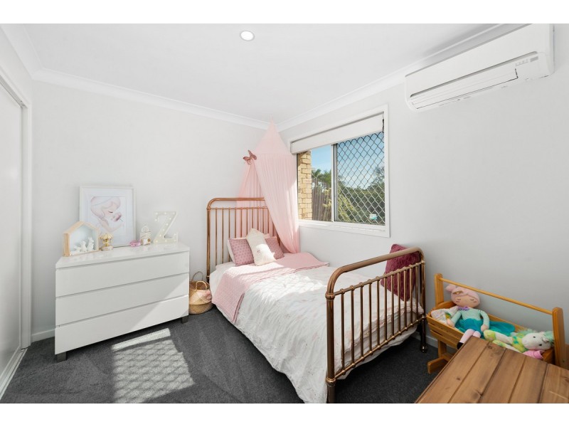 2/258 Christine Avenue, Varsity Lakes QLD 4227