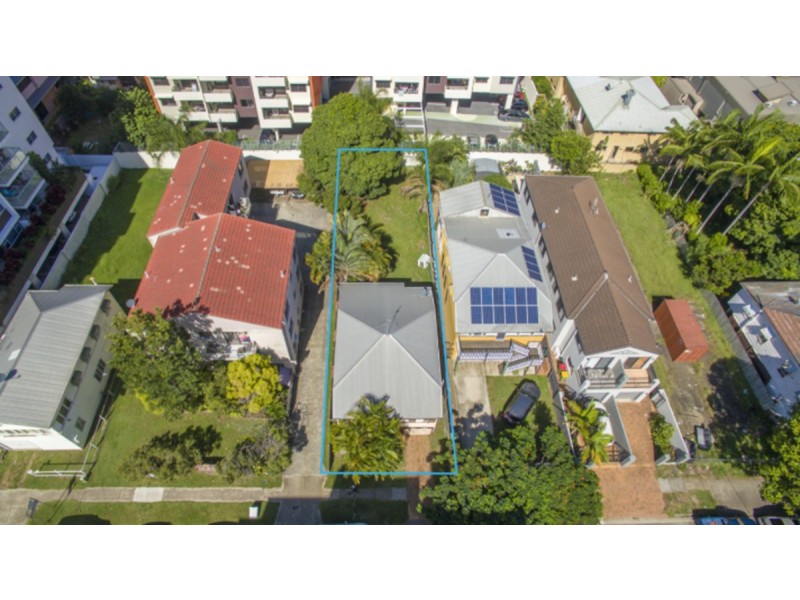 18 Norman Street, Southport QLD 4215