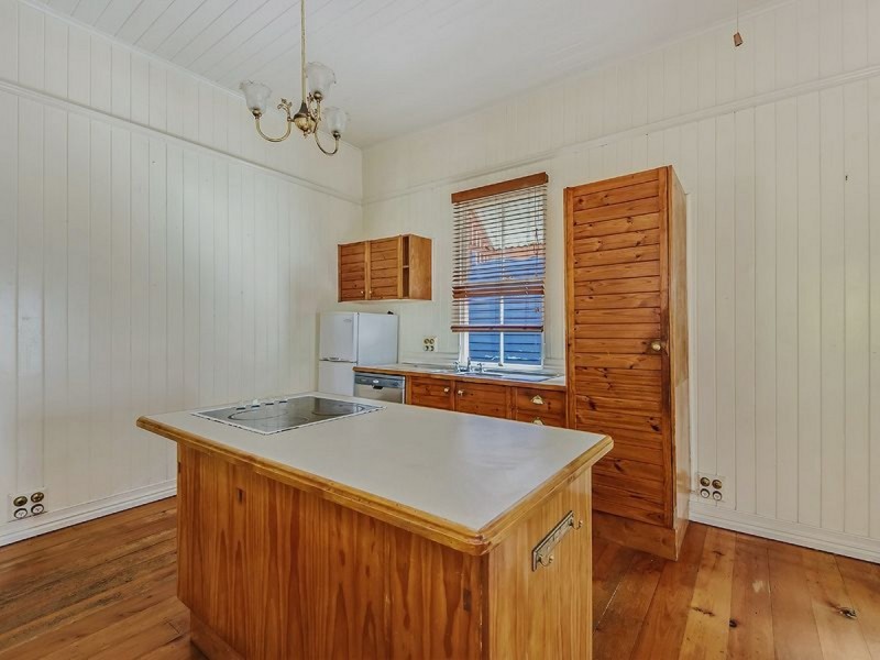 18 Norman Street, Southport QLD 4215
