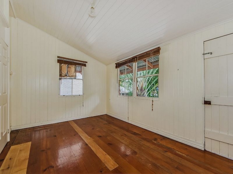 18 Norman Street, Southport QLD 4215