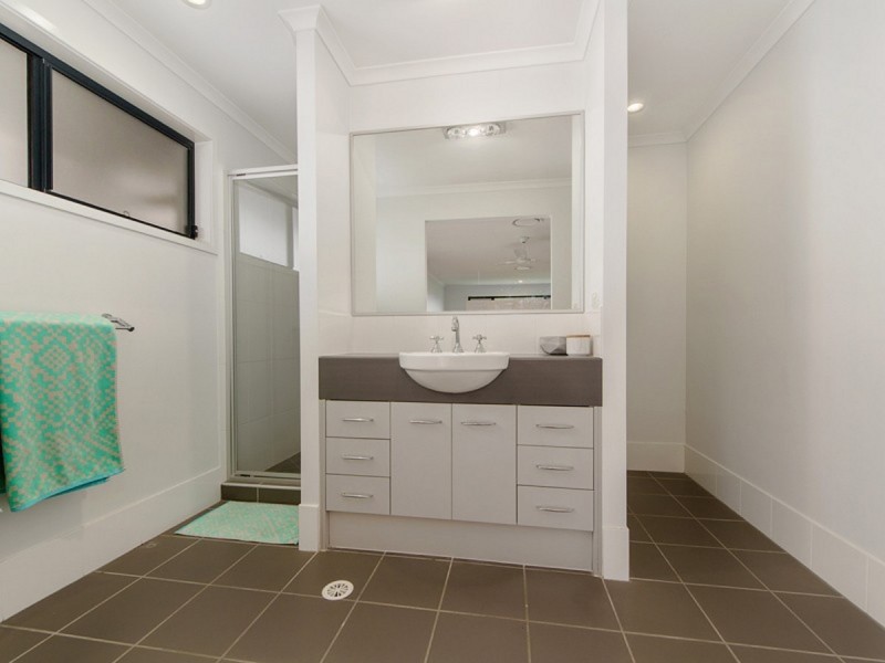 42 Cordyline Drive, Reedy Creek QLD 4227