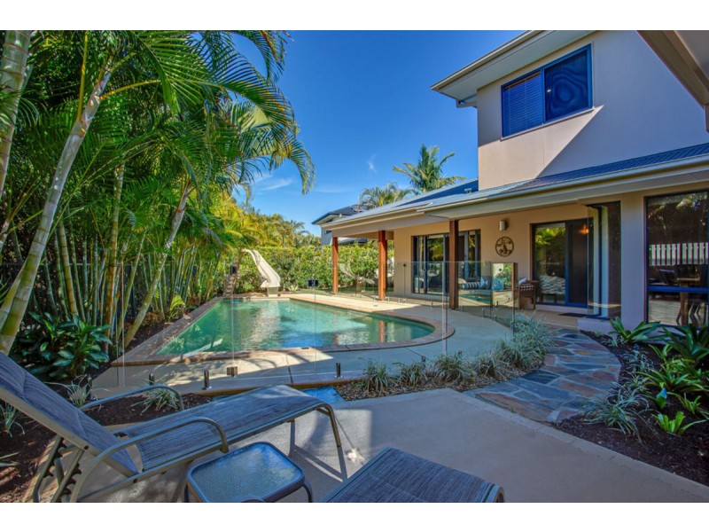 3 Rigel Court, Robina QLD 4226