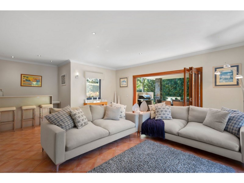 3 Rigel Court, Robina QLD 4226