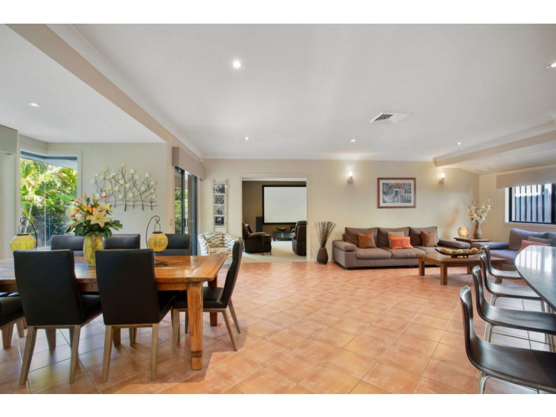 3 Rigel Court, Robina QLD 4226