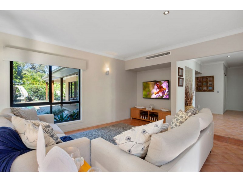 3 Rigel Court, Robina QLD 4226