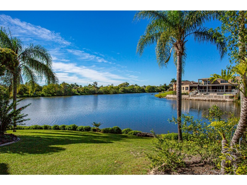 70/1 Resort Drive, Robina QLD 4226