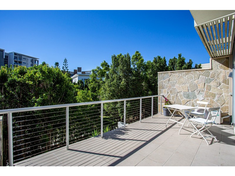 67 Riverwalk Avenue, Robina QLD 4226