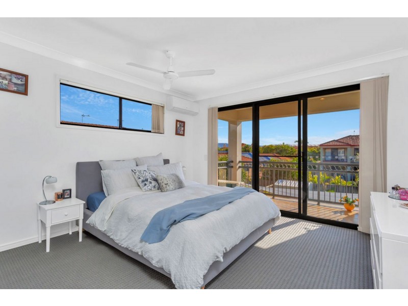 27 Woody Views Way, Robina QLD 4226