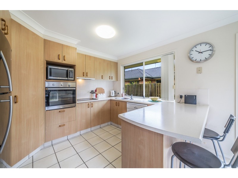 17 Tracey Crescent, Varsity Lakes QLD 4227