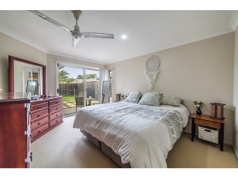 17 Tracey Crescent, Varsity Lakes QLD 4227