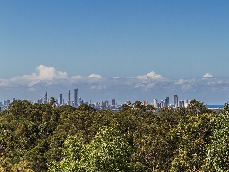 11 Barton Street, Reedy Creek QLD 4227