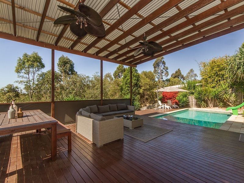 11 Barton Street, Reedy Creek QLD 4227