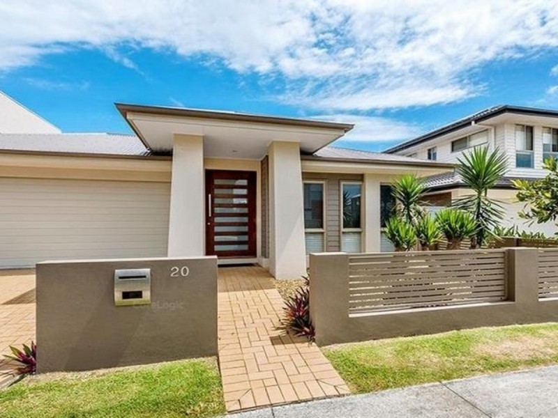 20 Elizabeth Crescent, Varsity Lakes QLD 4227