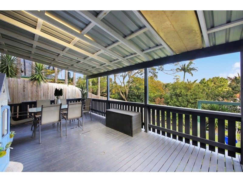 24 Tomanbil Terrace, Ashmore QLD 4214
