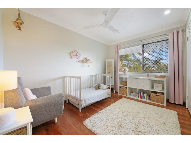 24 Tomanbil Terrace, Ashmore QLD 4214