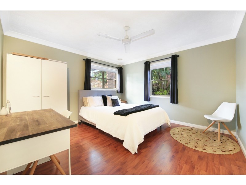 24 Tomanbil Terrace, Ashmore QLD 4214