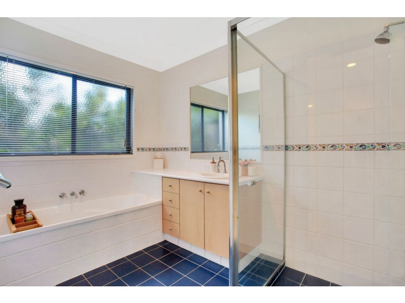 9 Corina Close, Robina QLD 4226