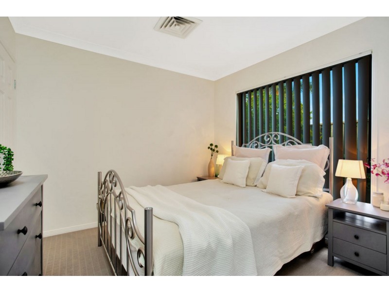 9 Corina Close, Robina QLD 4226