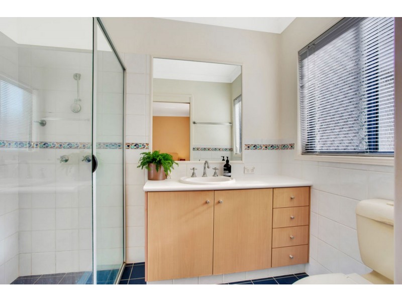 9 Corina Close, Robina QLD 4226