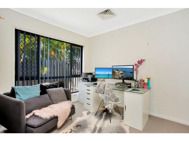 9 Corina Close, Robina QLD 4226