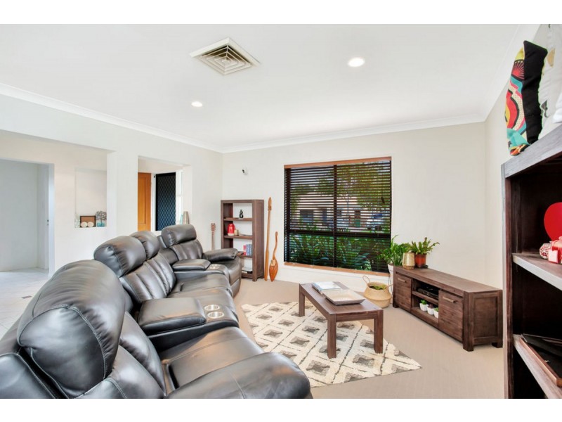 9 Corina Close, Robina QLD 4226