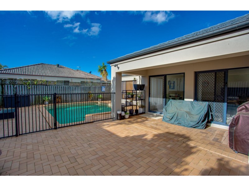 9 Corina Close, Robina QLD 4226