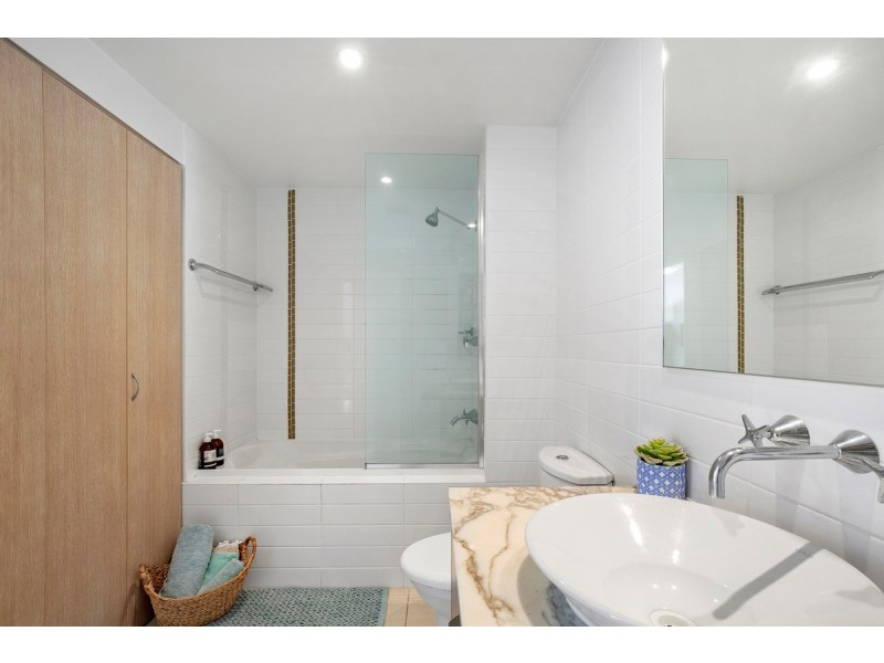 171/1-7 Moores Crescent, Varsity Lakes QLD 4227