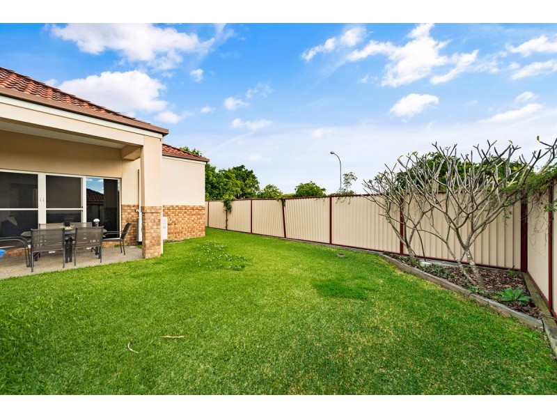 28 Majorca Crescent, Varsity Lakes QLD 4227