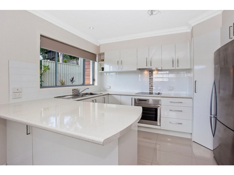 2/58 West Burleigh Road, Burleigh Heads QLD 4220