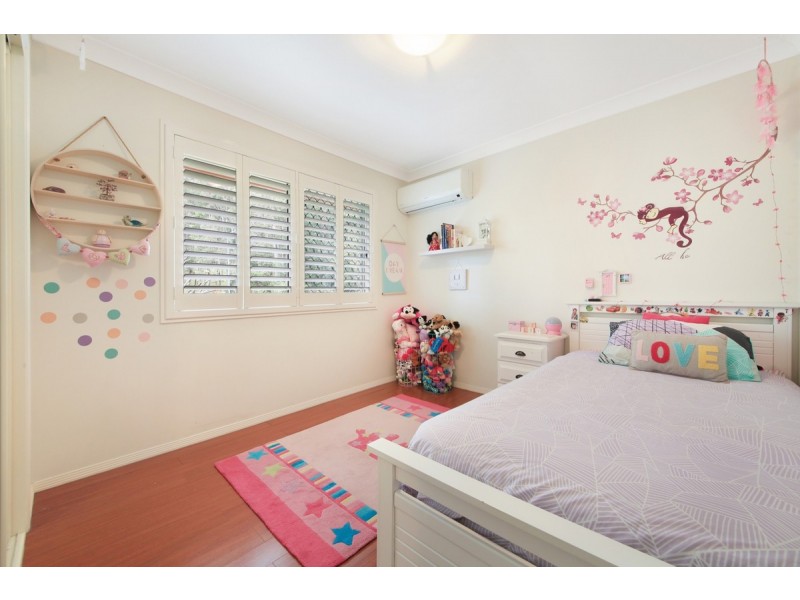1/13 Tarrabool Drive, Elanora QLD 4221