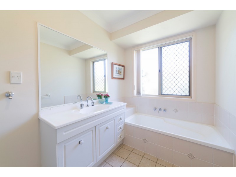 23 Burke Crescent, Mudgeeraba QLD 4213