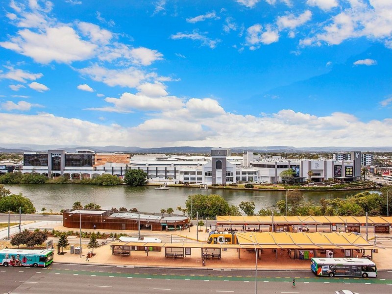 3082/2633 Gold Coast Highway, Broadbeach QLD 4218