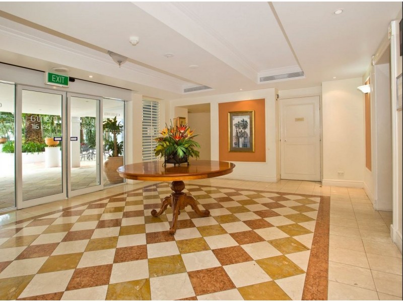 3082/2633 Gold Coast Highway, Broadbeach QLD 4218