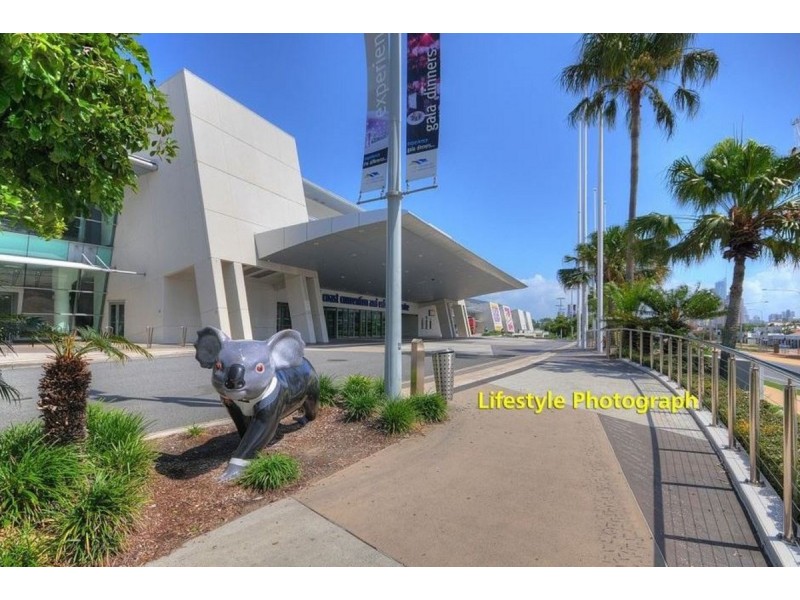3082/2633 Gold Coast Highway, Broadbeach QLD 4218