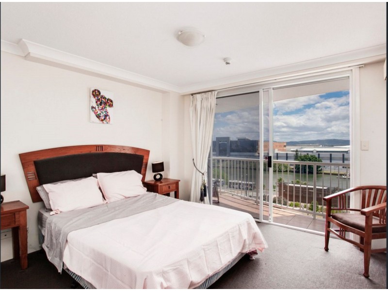 3057/2633 Gold Coast Highway, Broadbeach QLD 4218