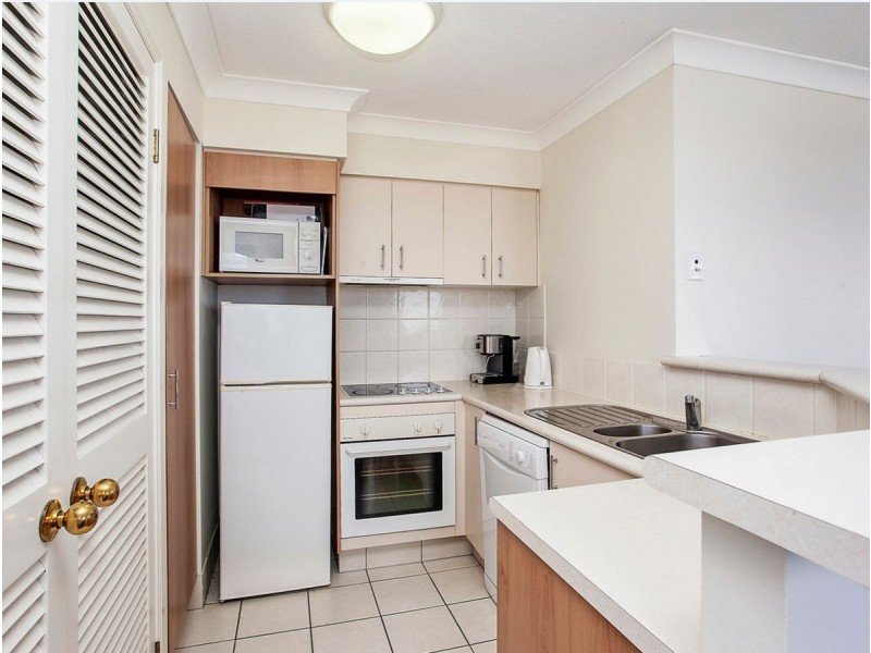 3057/2633 Gold Coast Highway, Broadbeach QLD 4218