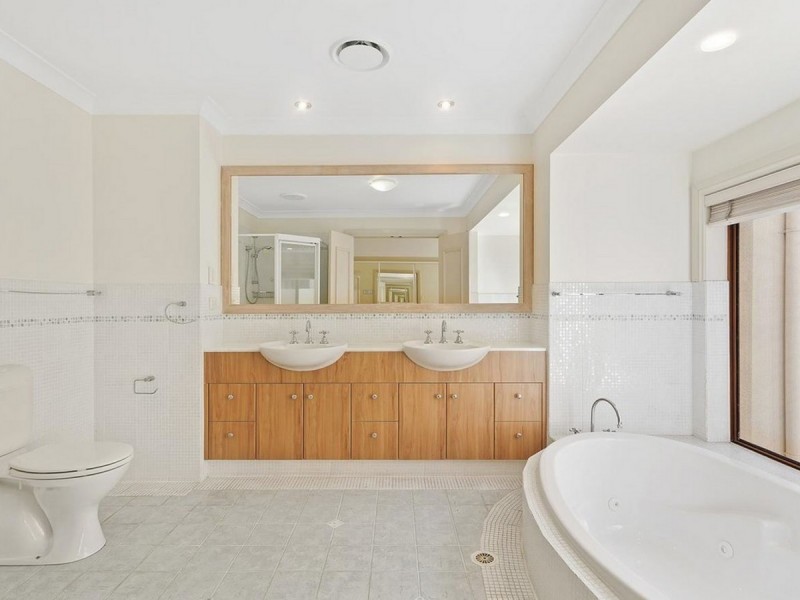 74 Concord Circuit, Robina QLD 4226