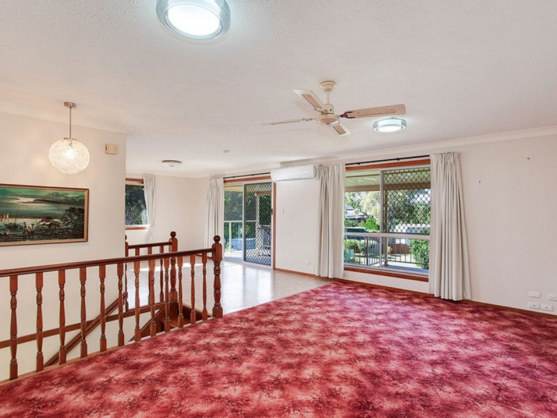 14 Binnacle Court, Mermaid Waters QLD 4218