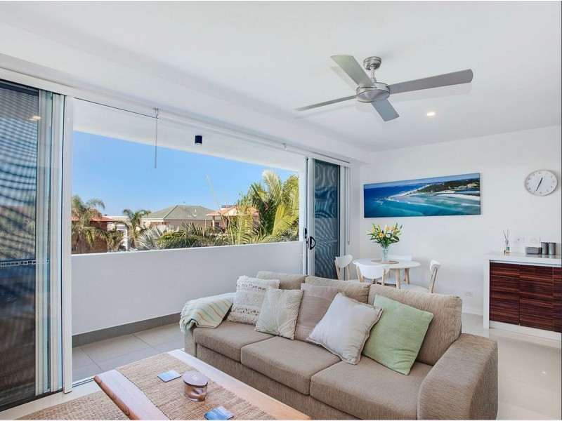 304/46-48 Peerless Avenue, Mermaid Beach QLD 4218