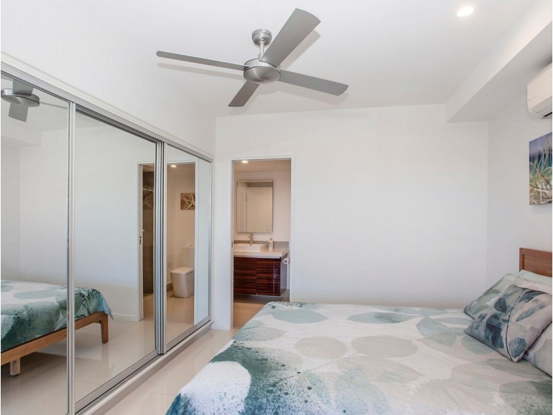 304/46-48 Peerless Avenue, Mermaid Beach QLD 4218