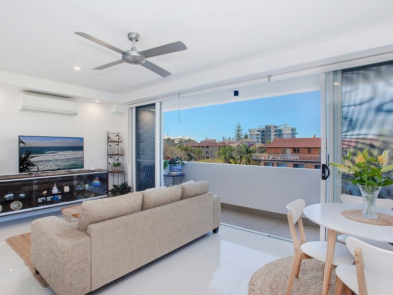 304/46-48 Peerless Avenue, Mermaid Beach QLD 4218