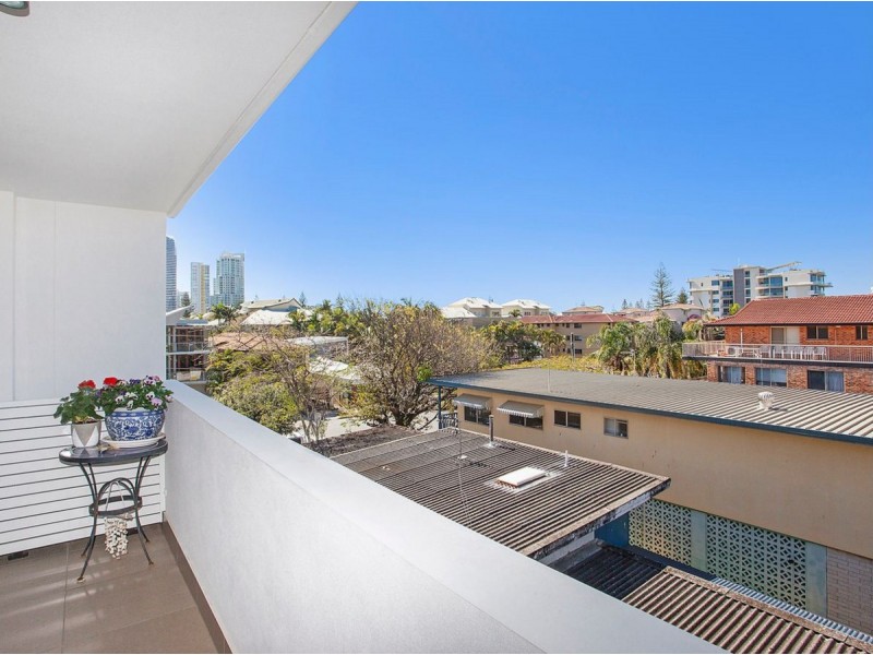 304/46-48 Peerless Avenue, Mermaid Beach QLD 4218