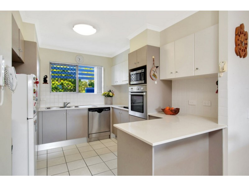 10/1 Riverwalk Avenue, Robina QLD 4226