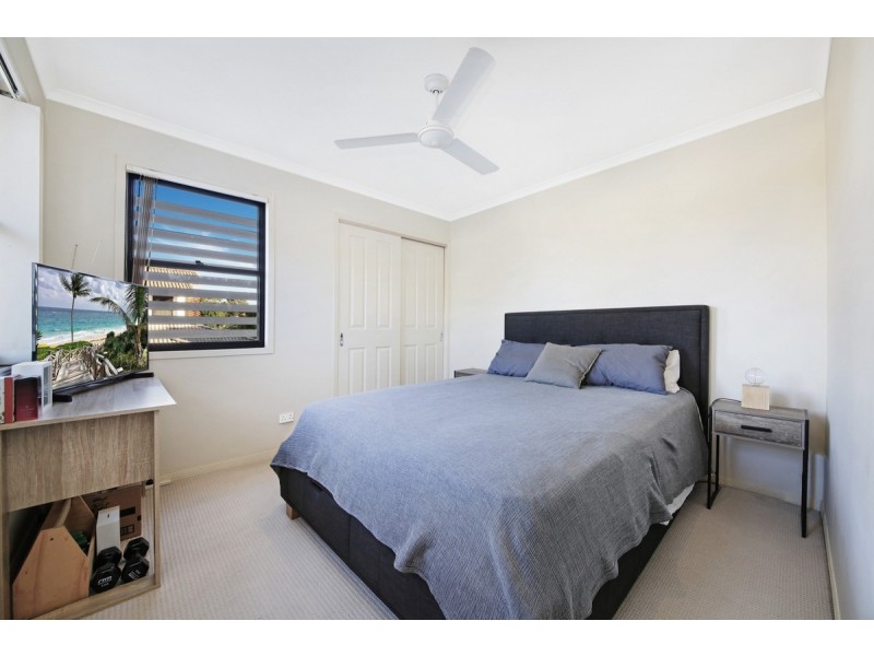 12/136 Palm Meadows Drive, Carrara QLD 4211