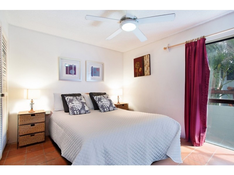 3/107 Hedges Avenue, Mermaid Beach QLD 4218