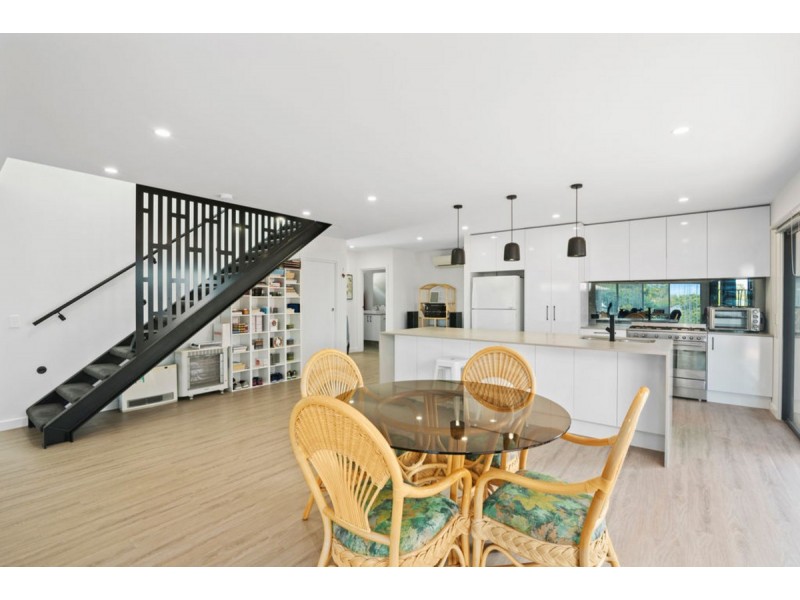 2/14 Pinehurst Place, Robina QLD 4226